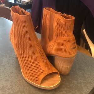 TOMS Majorca Peep Toe Bootie, Size 10
